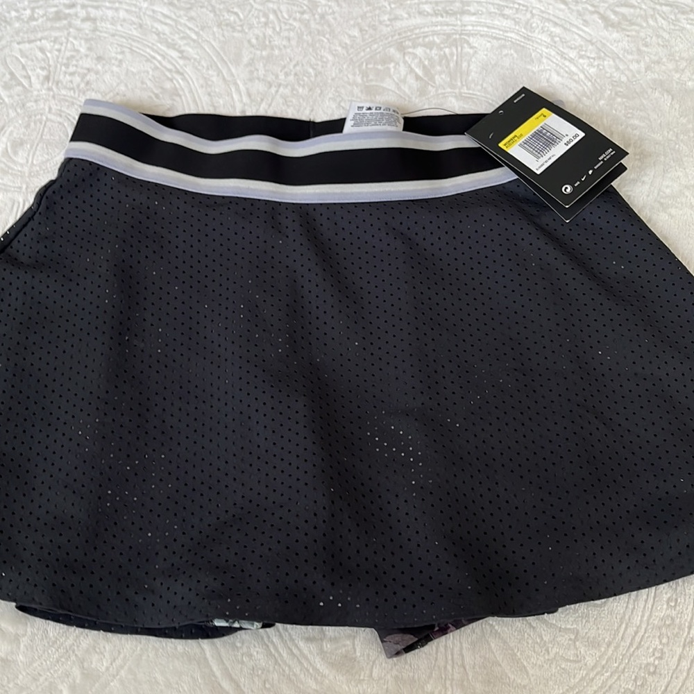 Nike Flex sz Small NWT golf skort